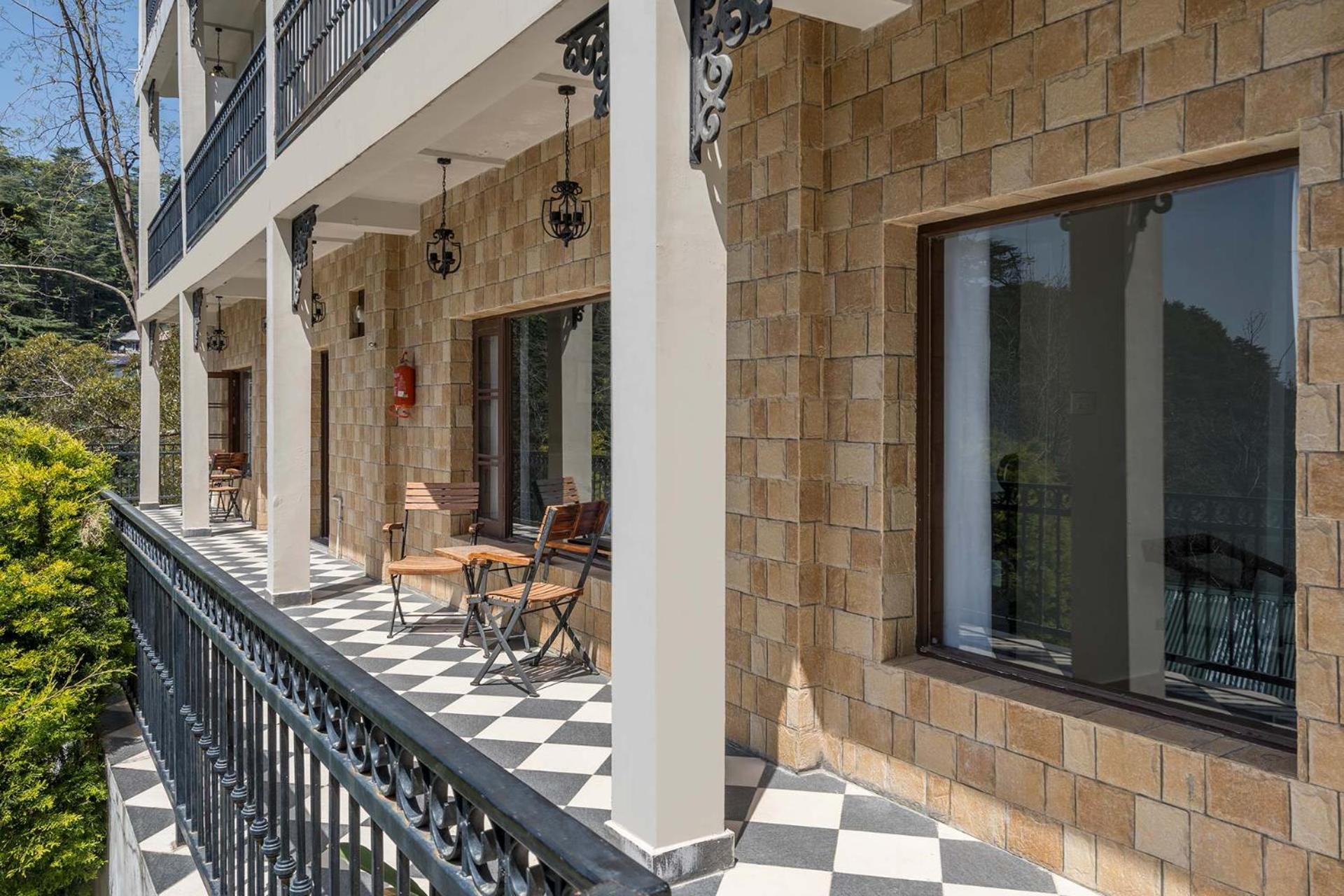 StayVista at Pine Estate Shimla Exterior foto