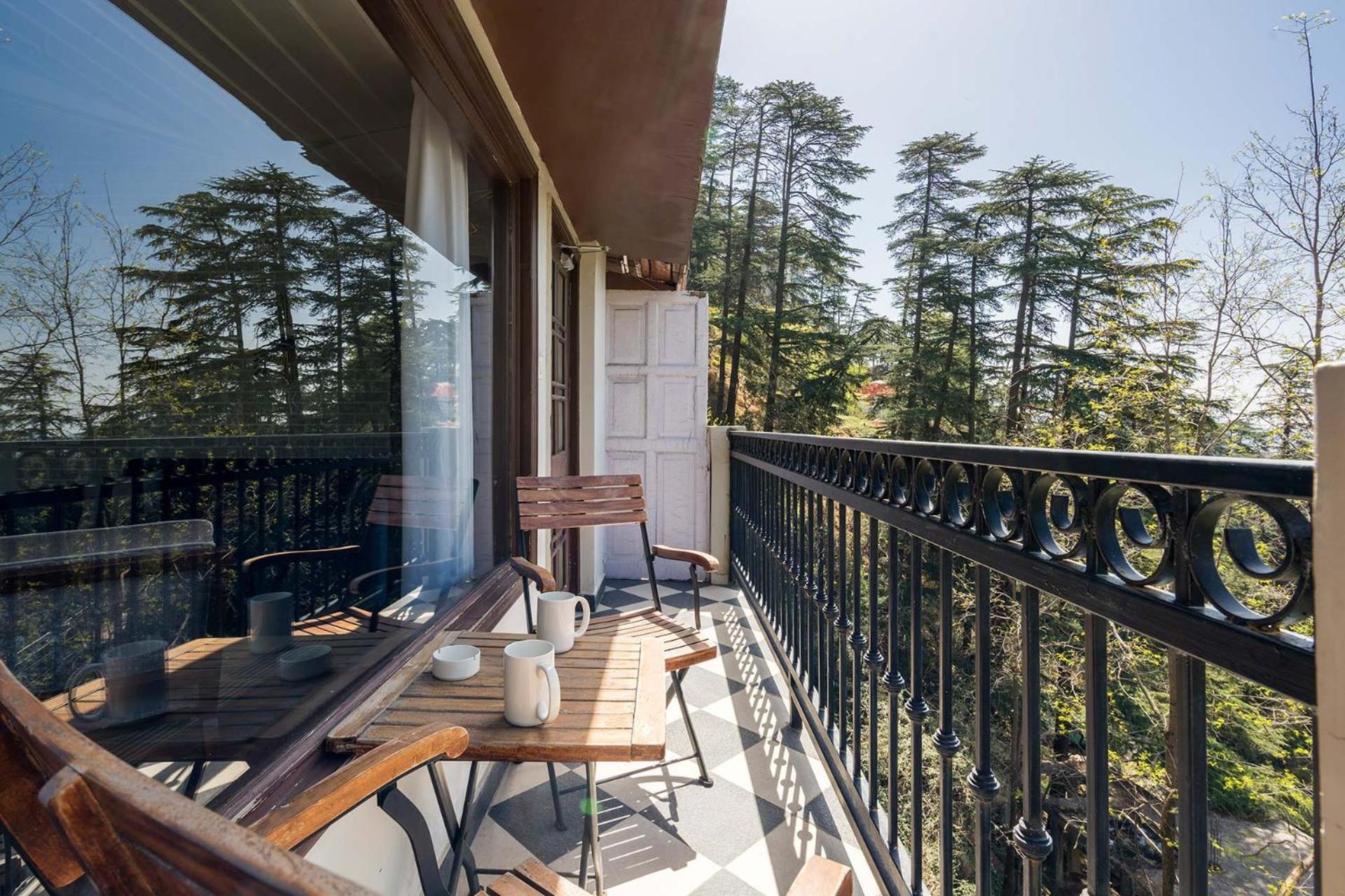 StayVista at Pine Estate Shimla Exterior foto